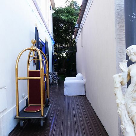 Hotel Palm Beach Cannes Bagian luar foto