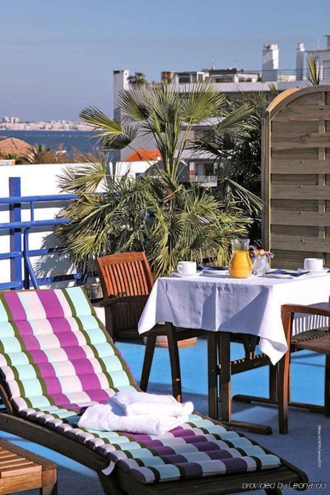 Hotel Palm Beach Cannes Bagian luar foto